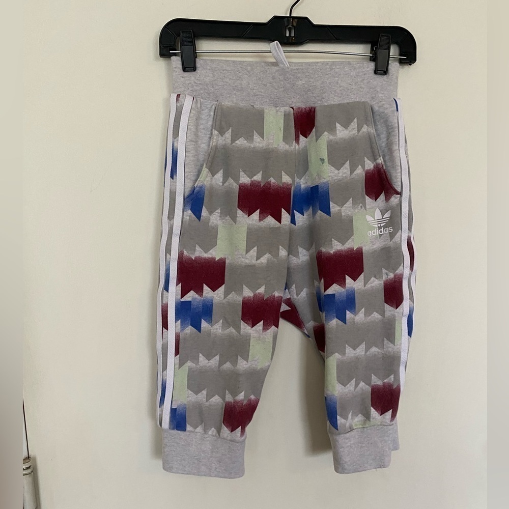 Youth size medium soccer shorts 3/4